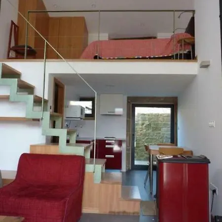 Casita En Vut-co-o02068 * Rois